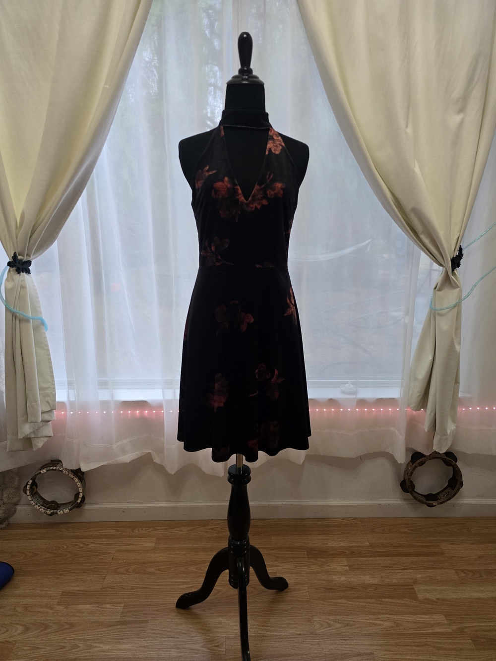 VENUS Black Halter Mini Dress with Rust Floral Print Small